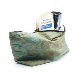 waterproof toiletry bag